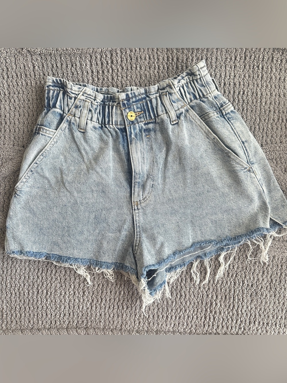Zara Light Blue Accordion stretch Waist Denim Shorts with Frayed Hem 6